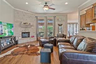 903 Winding Rd, Granbury, TX 76049 - Photo 3