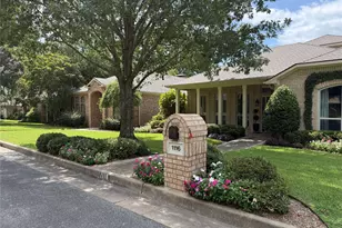 1116 Oak Garden Cir, Tyler, TX 75703 - Photo 3