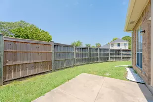 2201 Woodglen Dr, Garland, TX 75040 - Photo 27