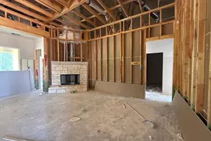 809 Zachary Michael Ct, Springtown, TX 76082 - Photo 5