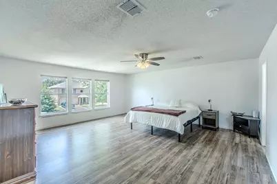 3148 Pine Valley Drive, Grand Prairie, TX 75052 - Photo 11