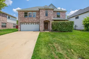3148 Pine Valley Dr, Grand Prairie, TX 75052 - Photo 1
