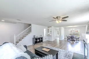 3148 Pine Valley Dr, Grand Prairie, TX 75052 - Photo 5
