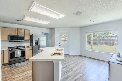 3148 Pine Valley Drive, Grand Prairie, TX 75052 - Photo 7