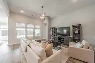918 Hawthorn Ln, Mansfield, TX 76063 - Photo 5