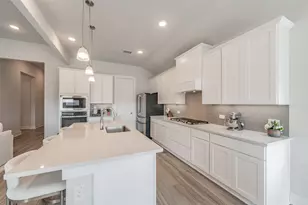918 Hawthorn Ln, Mansfield, TX 76063 - Photo 9