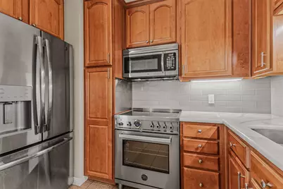 3225 Turtle Creek Boulevard #1547, Dallas, TX 75219 - Photo 9