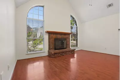 433 Moonlight Way, Irving, TX 75063 - Photo 5