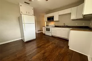 308 Simmons Dr, Hurst, TX 76053 - Photo 11