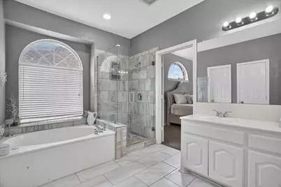7724 Brook Meadow Lane, Fort Worth, TX 76133 - Photo 15