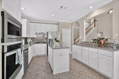 7724 Brook Meadow Lane, Fort Worth, TX 76133 - Photo 7