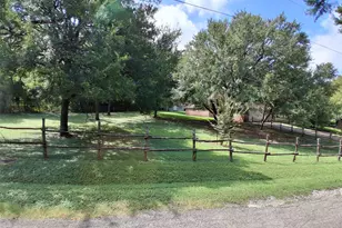3600 Fox Ridge Rd, Lorena, TX 76655 - Photo 31