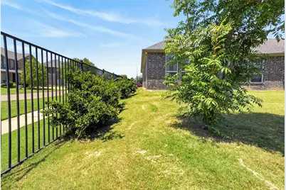 7223 Fallen Crest Lane, Arlington, TX 76001 - Photo 39