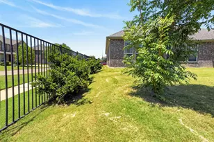 7223 Fallen Crest Ln, Arlington, TX 76001 - Photo 39