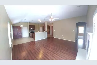8512 Minturn Drive, Fort Worth, TX 76131 - Photo 3