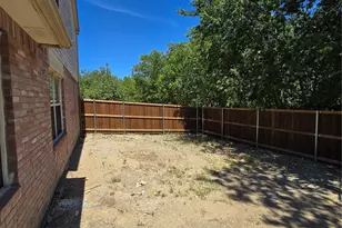 4512 Saddlebrook Dr, Carrollton, TX 75010 - Photo 27