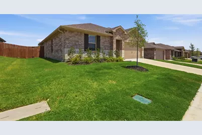 564 Marsh Street, Cleburne, TX 76033 - Photo 27