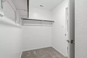564 Marsh St, Cleburne, TX 76033 - Photo 15