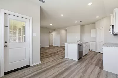 564 Marsh Street, Cleburne, TX 76033 - Photo 9