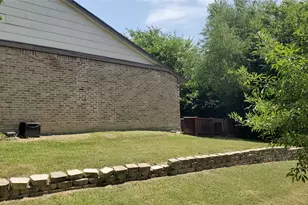 834 Pebble Beach Dr, Garland, TX 75043 - Photo 13