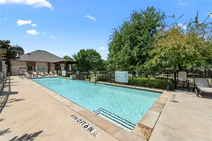 2952 Sheridan Dr, Carrollton, TX 75010 - Photo 11