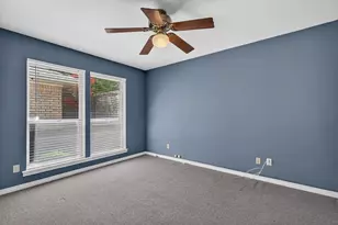 8833 Kenton Dr, Dallas, TX 75231 - Photo 15