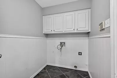 8833 Kenton Drive, Dallas, TX 75231 - Photo 11