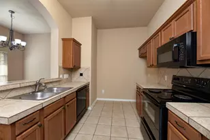 1405 Piedmont Dr, Mansfield, TX 76063 - Photo 9