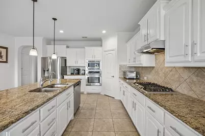 9220 Bronze Meadow Drive, Fort Worth, TX 76131 - Photo 11