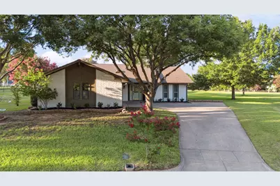 1308 Clubhouse Court, Mansfield, TX 76063 - Photo 5