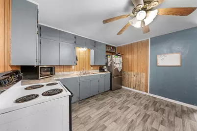 195 N Wood Street, Emory, TX 75440 - Photo 9