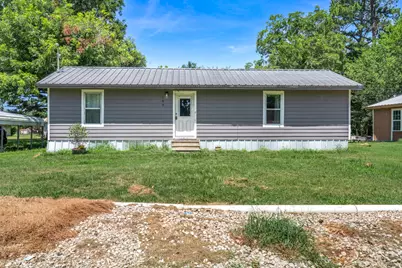 195 N Wood Street, Emory, TX 75440 - Photo 1