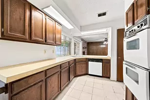12319 Monticeto Ln, Meadows Place, TX 77477 - Photo 7