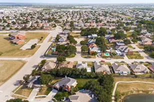 3155 Ponds Edge Trail, Grand Prairie, TX 75052 - Photo 15