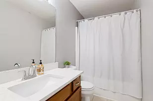 3155 Ponds Edge Trail, Grand Prairie, TX 75052 - Photo 13
