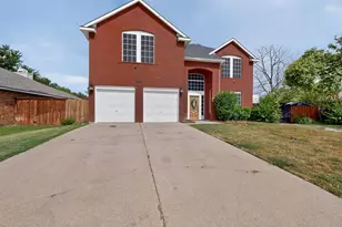 3484 Braes Meadow Dr, Grand Prairie, TX 75052 - Photo 1