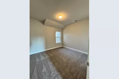 548 Hutchinson Lane, Lewisville, TX 75077 - Photo 17