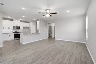 1133 Rushmore Dr, Burleson, TX 76028 - Photo 15