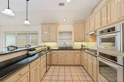 1105 Hills Creek Drive, McKinney, TX 75072 - Photo 13