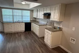 1914 Chisholm Trail, Grand Prairie, TX 75052 - Photo 11