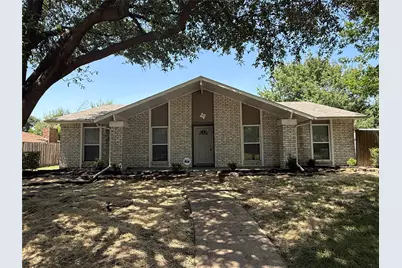 1914 Chisholm Trail, Grand Prairie, TX 75052 - Photo 1