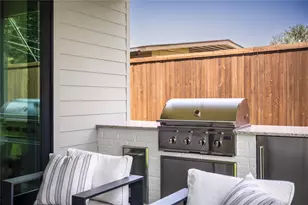 8930 Liptonshire Dr, Dallas, TX 75238 - Photo 39