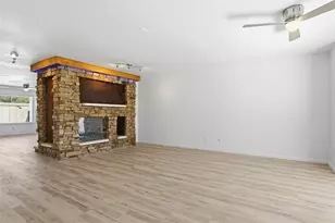 5810 Marina Dr, Garland, TX 75043 - Photo 5