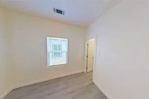 1009 Dubois St, Denison, TX 75020 - Photo 11