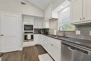 810 S Bois D'Arc St, Forney, TX 75126 - Photo 13