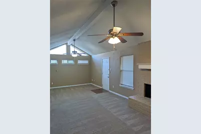 6211 Patriotic Court, Arlington, TX 76002 - Photo 3