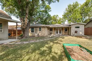 13520 Mt Castle Dr, Farmers Branch, TX 75234 - Photo 25