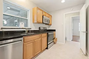 13520 Mt Castle Dr, Farmers Branch, TX 75234 - Photo 9