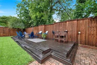 8835 Larchwood Drive, Dallas, TX 75238 - Photo 29