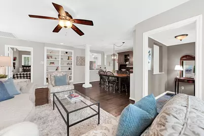 8835 Larchwood Drive, Dallas, TX 75238 - Photo 7